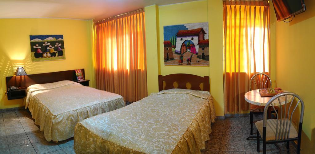 Hotel Iquique 2*